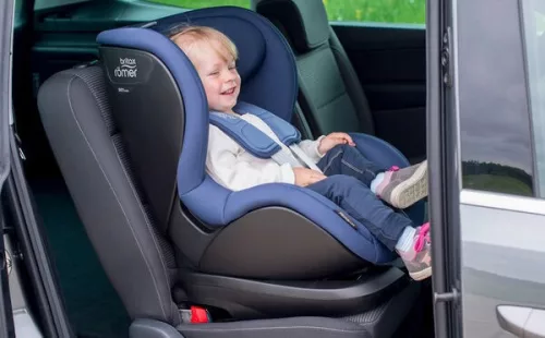 Britax Römer Trifix2 i-Size isofix autósülés 76-105cm - Burgundy Red
