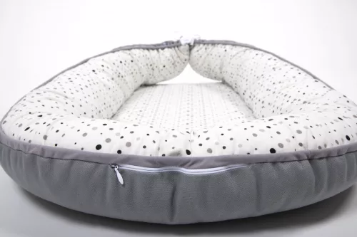 Incababy Babafészek Dotties