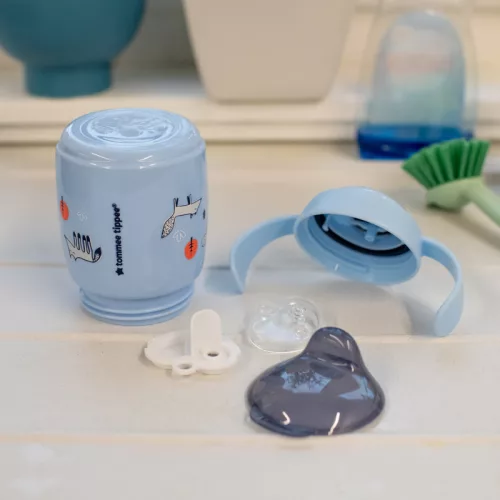 Tommee Tippee Superstar training sippee csőrös pohár, kék, 300 ml