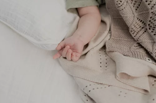 BIBS Kötött hullámos takaró, krémfehér