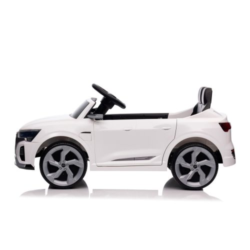 Chipolino Audi SQ8 elektromos autó - white