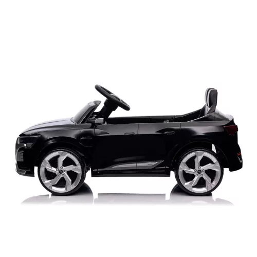 Chipolino Porsche Cayenne elektromos autó bőr üléssel - black