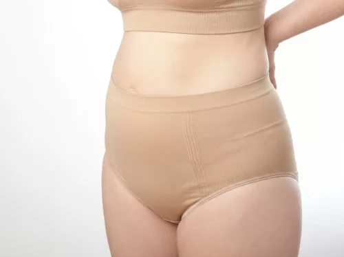 MomCare Császármetszés utáni Hasleszorító Bugyi beépített C-Satin panellel a heg körül - bézs 2XL