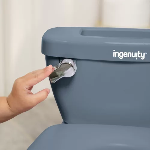 INGENUITY Gyermek toalett hanggal My Size™ kék