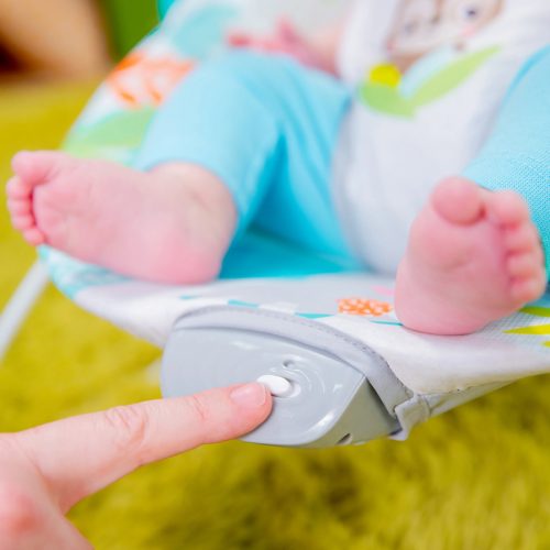 Bright Starts Vibráló pihenőszék Rainforest Vibes™ 0m+ 9kg-ig