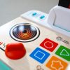 Baby Einsein Zenélő játék konyha Magic Touch Kitchen™ Pretend to Cook HAPE 9hó+