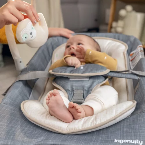 INGENUITY Rezgő masszázs pihenőszék dallamokkal, Happy Belly™, Rock-to-Bounce, Parker™, 0 hó+ 9 kg-ig