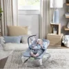 INGENUITY Rezgő masszázs pihenőszék dallamokkal, Happy Belly™, Rock-to-Bounce, Chambray, 0 hó+, 9 kg-ig