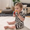 BABY EINSTEIN Rágóka csörgővel zebra Zen™ Shake-a-Shape BPA mentes - 0hó+