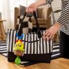 BABY EINSTEIN Játék csörgővel C-karikán u Cal-a-Puller™ - 0hó+
