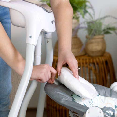 INGENUITY Parker™ zenélő hintaszék 0 hónapos kortól, 9 kg-ig