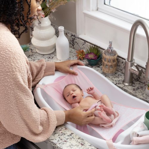 INGENUITY Comfy Clean™ Deluxe rózsaszín babakád