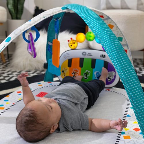 BABY EINSTEIN Kiságy járókával és zongorával 3in1 Kick & Snooze - 0hó+