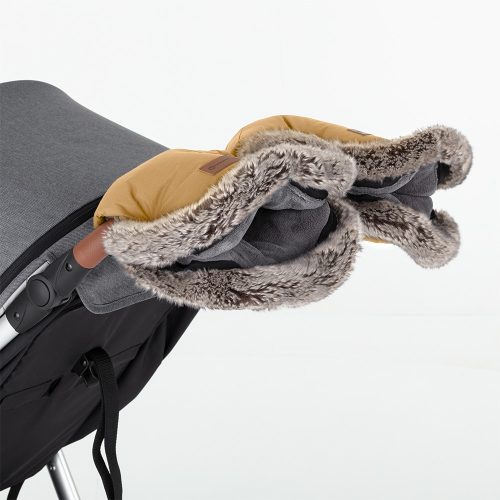 Petite&Mars Kesztyű / Kézmelegítő babakocsira Furry - Elegant Caramel