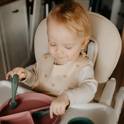 Petite&Mars Szilikon előke, Take&Match, 6 hó+, Sand Butterflies