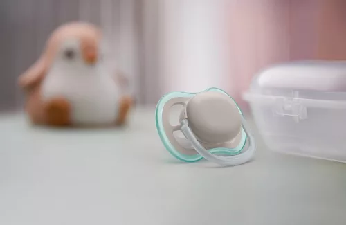 Philips AVENT SCF354/01, Játszócumi, Ultra Air, neutral, 18 hó+, 1db