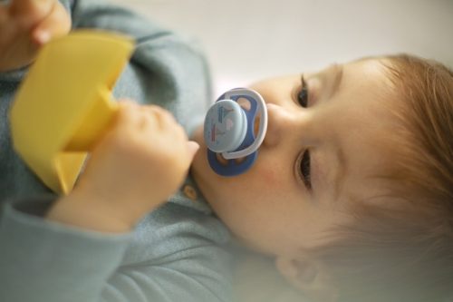 Avent SCF080/03 ultra air, 2 darab játszócumi, Text 6-18 hó, fiús