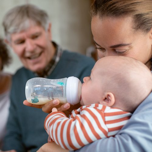 Avent SCY673/81 Natural Response elefántos cumisüveg AirFree 260 ml 1 hó+