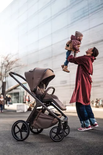 EASYWALKER Kombinált babakocsi Zoey Sage Green + CYBEX Aton B2 i-Size + bázis