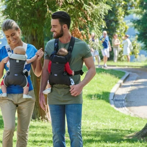 Chicco Easy Fit bébihordozó 9 kg-ig széles ülőfelülettel