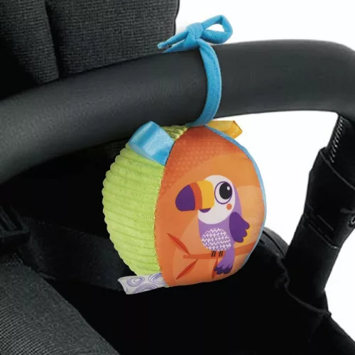 Chicco Soft Ball puha csörgős textil labda babakocsi-játék