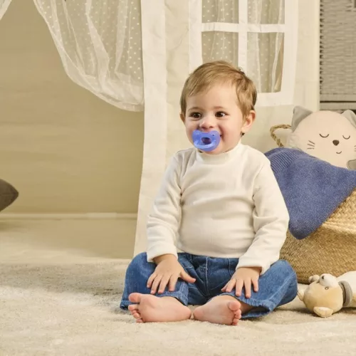 Chicco Physio Forma® Soft 16-36 hó csupa-szilikon cumi 1 db csupa puhaság - kék