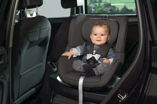 Britax Römer Dualfix Plus gyerekülés - Style Teak