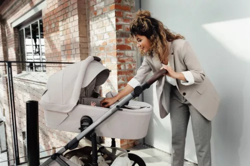 Britax Römer set multifunkciós babakocsi Smile 5Z + mózeskosár Lux Warm Caramel