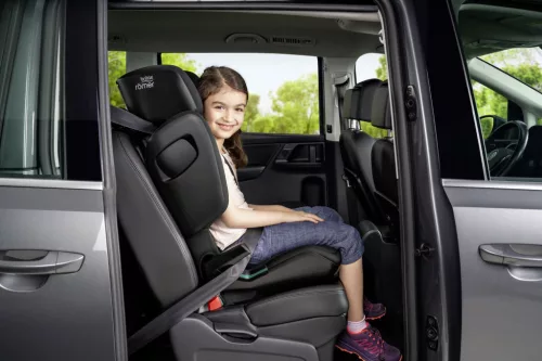 Britax Römer Kidfix M i-Size gyerekülés - Space Black