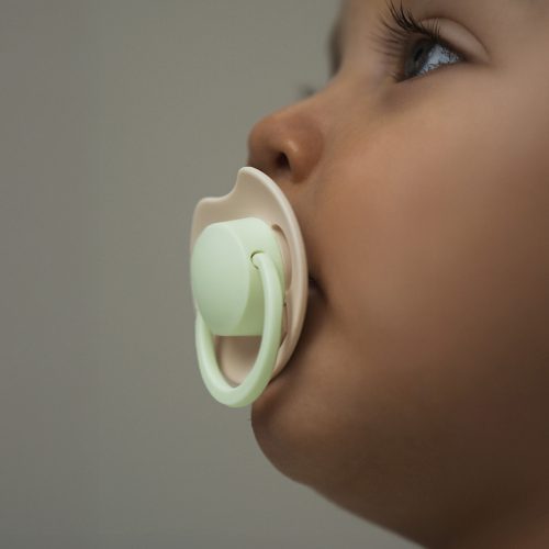 LOVI Világító dinamikus szilikon cumi PRIME 18hó+ 2db - Ivory/Blush