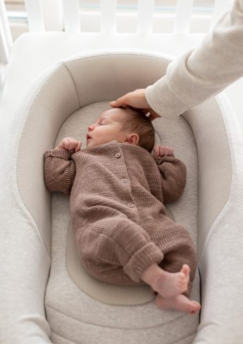 Inglesina Babafészek Welcome Pod - Quiet Beige