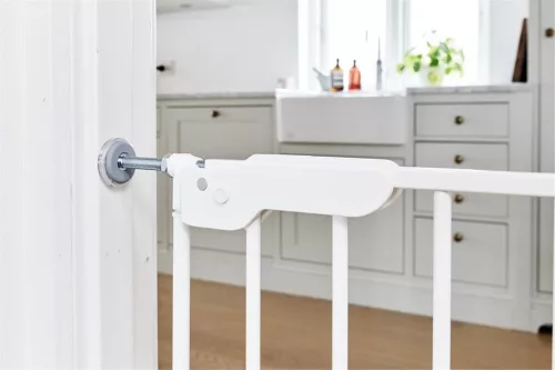 Baby Dan Nyomászárórács Lise 60,5 - 66,5 cm - fehér/fém 