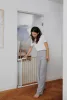Lionelo Truus Slim biztonsági ajtórács - White Natural (75-105 cm) 2 db toldóval