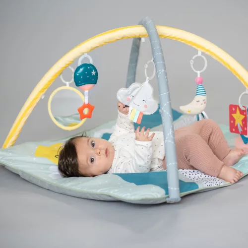 Taf Toys játszószőnyeg - játékhíddal Mini Moon 12655
