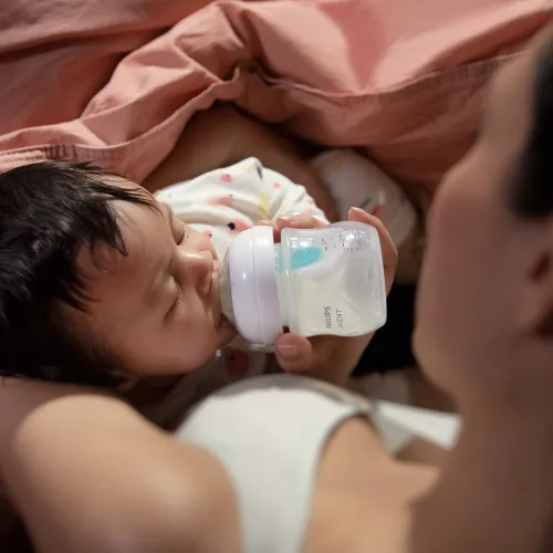 Philips AVENT Cumisüveg Natural Response AirFree szeleppel 125ml