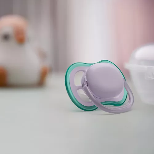 Philips AVENT Játszócumi Ultra Air neutral 0-6hó lányos 2db - lila