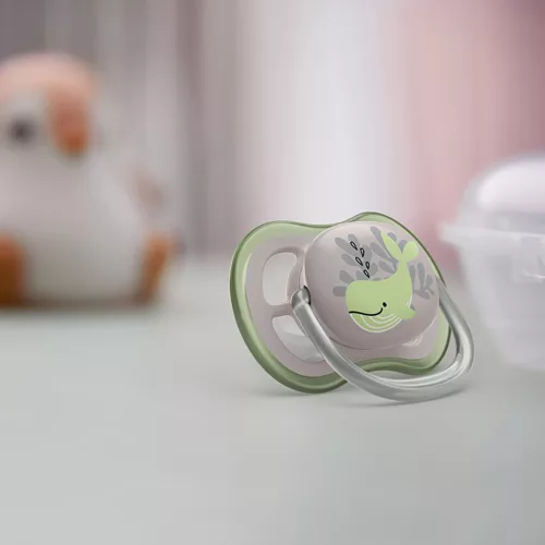 Philips AVENT Játszócumi ultra air 6-18hó - bálna 1db