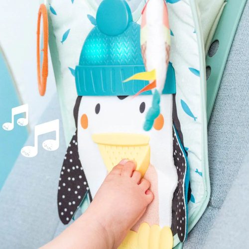 Taf Toys játék autóba Penguin Play and Kick Car Toy zenélő pingvin 12955