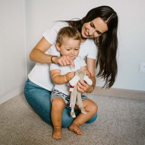 BabyOno plüss szundikendő Willy kutyus cumitartóval 1523