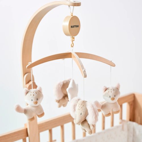 Nattou zenélő-forgó plüss fa állvánnyal - Flo, Ernest and Oli