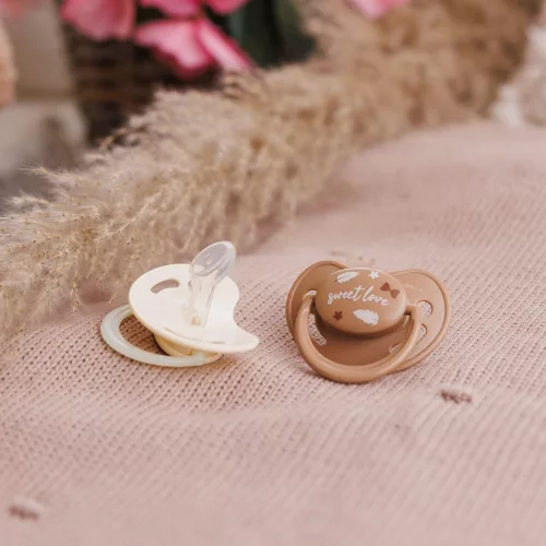 BabyOno Játszócumi anatómiai szilikon dupla Sweet Love 0-6 hó 1670/01
