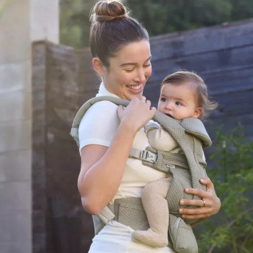 Ergobaby Omni Deluxe Mesh Hordozó - Soft Olive / Olivazöld