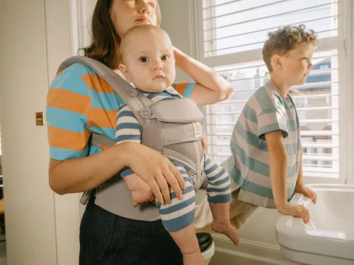 Ergobaby Omni 360 Cool Air Mesh Hordozó: - Pearl Grey / Gyöngy szürke