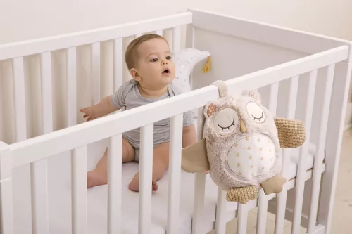 Cloud b Nighty Night Owl - alvást segítő zenélő plüss éjszakai bagoly