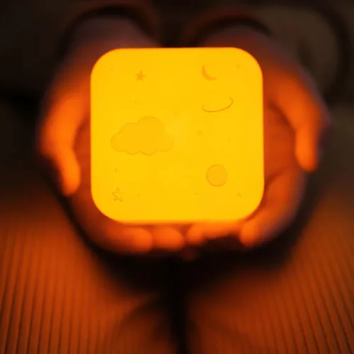 Cloud b Cube B hordozható éjszakai lámpa - Space