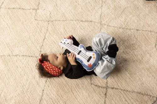 Tiny Love Tiny Rockers zenélő puha gitár