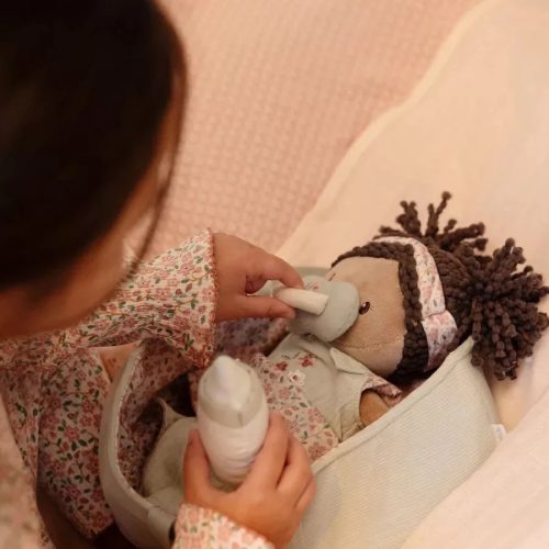 Little Dutch baby Evi mózeskosárban