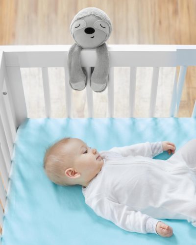 Skip Hop sírásra aktiválódó nyugtató Lajhár